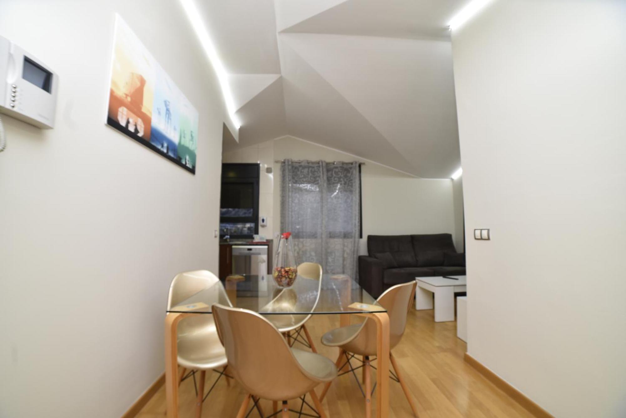 Encantador Atico Cerca De Caldea, Molleres Hut 6793 Apartment